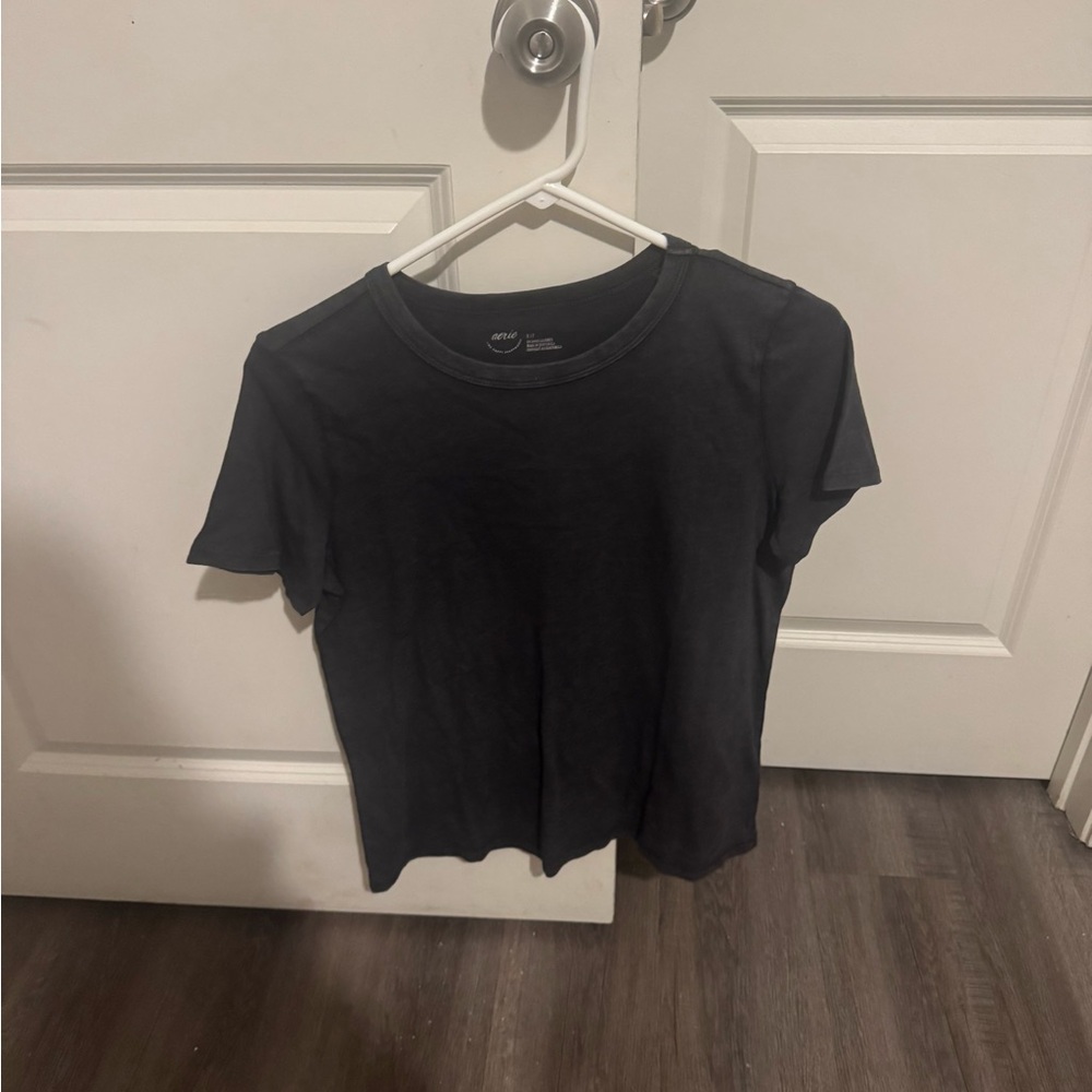 Aerie basic tshirt in dark grey